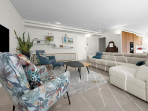 Parkside Luxe with Skyline Views